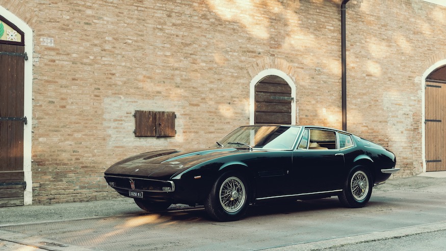 La Maserati Ghibli fête ses 55 ans: puissante comme le vent qui porte son nom