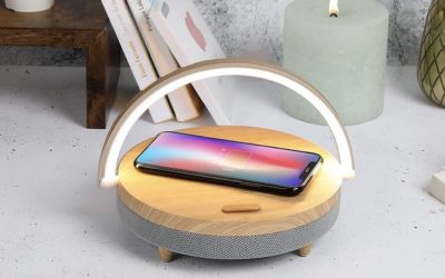 Christmas Gift Idea: Livoo 3-in-1 LED Lamp, Phone Charger and Speaker