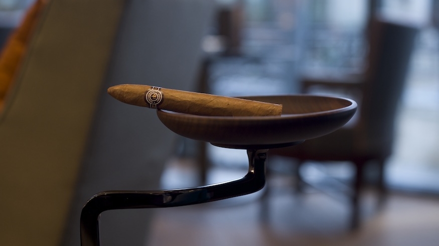 Hotel Royal Savoy Lausanne Cigar Lounge
