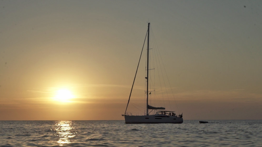 Ibiza beagain Youri Claessens Sunset Ocean