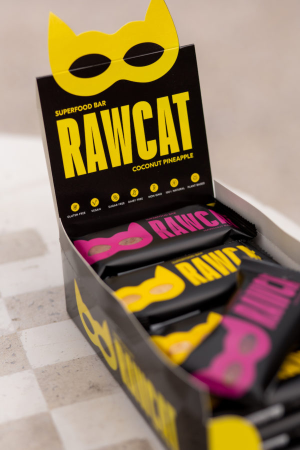 RAWCAT Bar Pineapple Coconut Snack Box