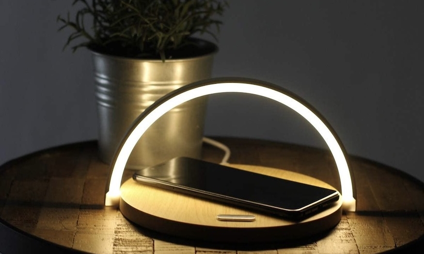 Livoo 2-in-1 LED Lamp and Phone Charger Mauca SA