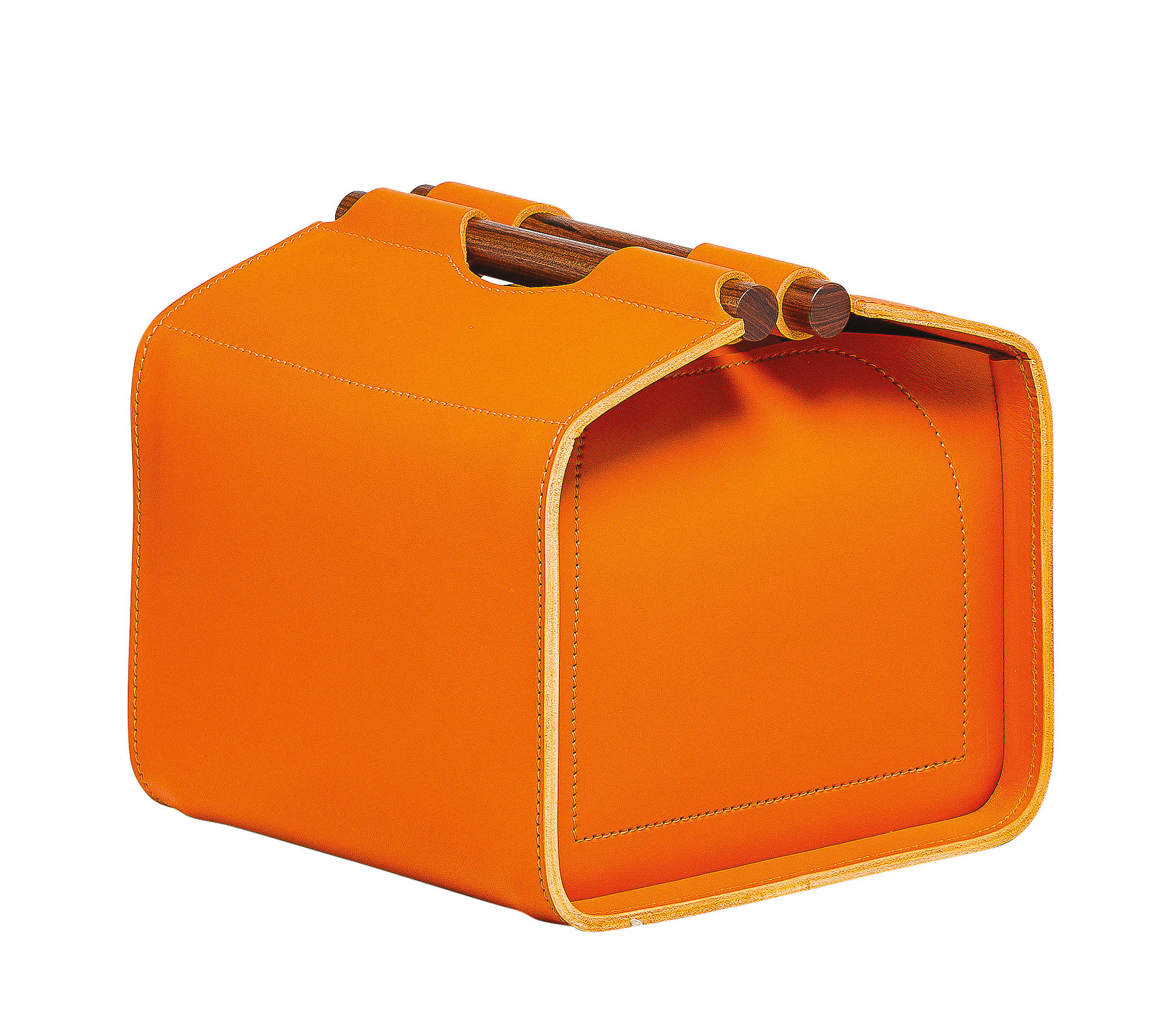 Giobagnara x Poltrona Frau Picnic Case Jota Square Orange